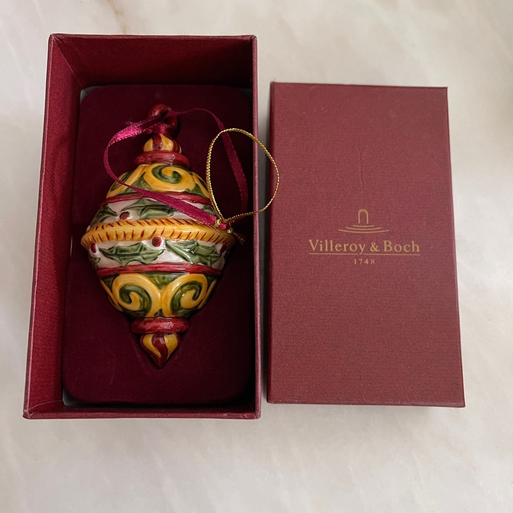 Villeroy & Boch 1748 Christmas Ornament With Original Box~Hand Painted~Holly